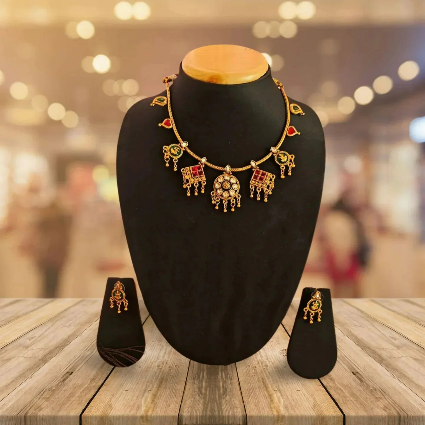 Hasli Attigai Necklace